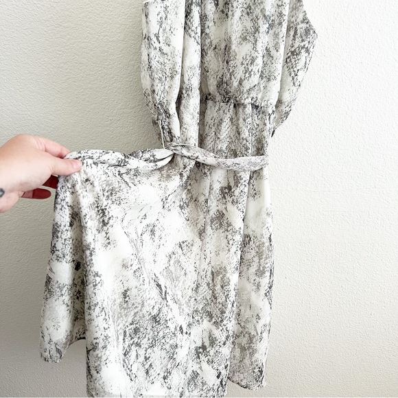 Banana Republic NWT snake print dress size 14 - Picture 7 of 9